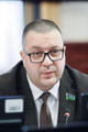 Виктор Сысун провел прием граждан в Ханты-Мансийске