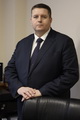 Андрей Ковальский посетил торжественную линейку в школе № 8 в Когалыме 